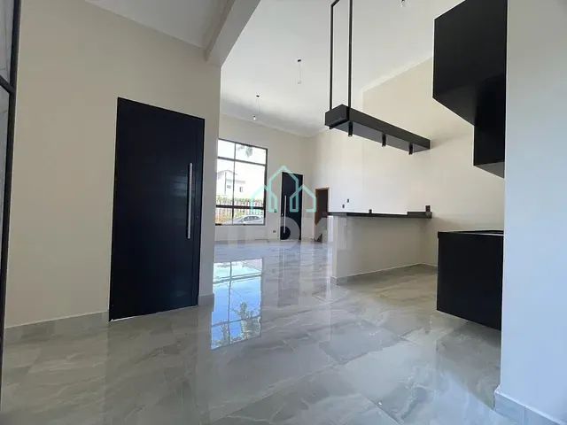 Casa com 256m² 3 quartos e 3 banheiros, à venda, no bairro Caminho Novo em Tremembé