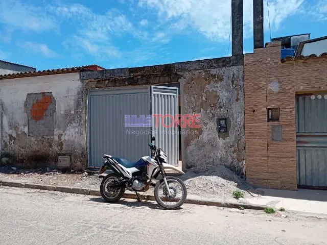 Casa com 128m² 2 quartos e 2 banheiros, à venda, no bairro Ilhéus II em Ilhéus