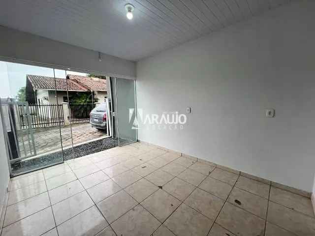 Casa 2 quartos e 1 banheiro, para alugar, no bairro Pocinho em Ilhota