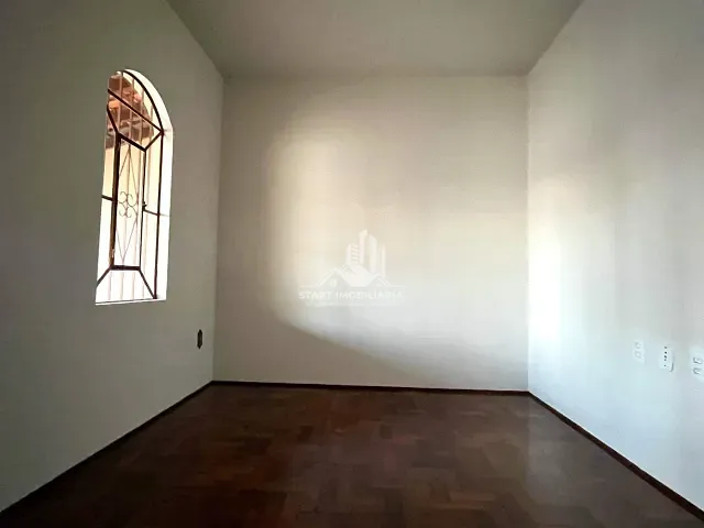 Casa 3 quartos e 2 banheiros, à venda, no bairro Chácara Santo Antônio em Pederneiras