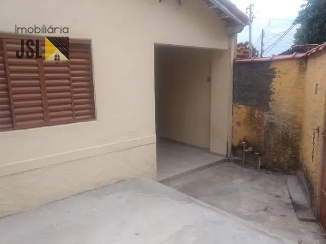 Casa com 187m² 2 quartos e 1 banheiro, à venda, no bairro Vila Santos em Caçapava