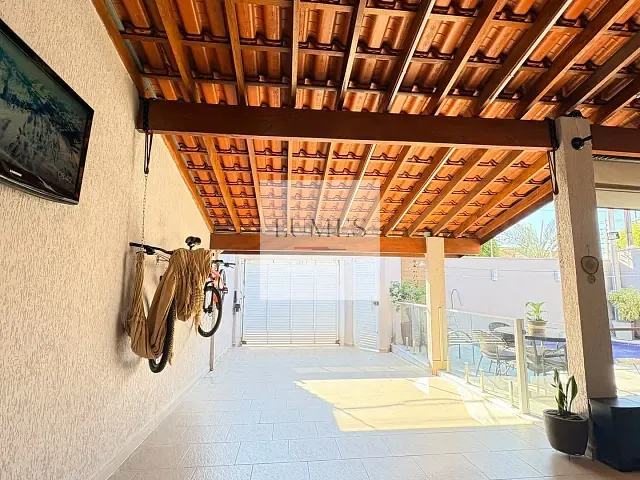 Casa com 250m² 3 quartos e 3 banheiros, à venda, no bairro Residencial Vale das Nogueiras em Americana