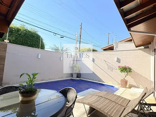 Casa com 250m² 3 quartos e 3 banheiros, à venda, no bairro Residencial Vale das Nogueiras em Americana