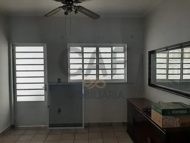 Casa com 250m² 3 quartos e 2 banheiros, à venda, no bairro Parque Residencial Pedra Branca em Santo Antônio de Posse