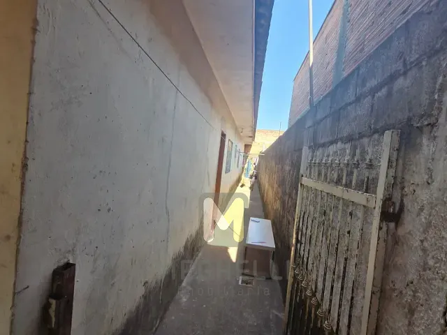 Casa 2 quartos e 1 banheiro, à venda, no bairro Jardim Amelia I em Serrana