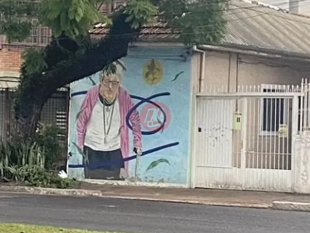 Casa com 165m² 1 quarto e 1 banheiro, à venda, no bairro Rio Branco em Porto Alegre