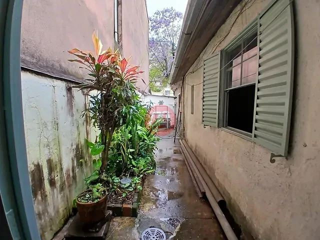 Casa com 165m² 1 quarto e 1 banheiro, à venda, no bairro Rio Branco em Porto Alegre