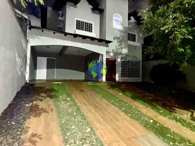Casa com 460m² 5 quartos e 2 banheiros, à venda, no bairro Bosque da Saúde em Cuiabá