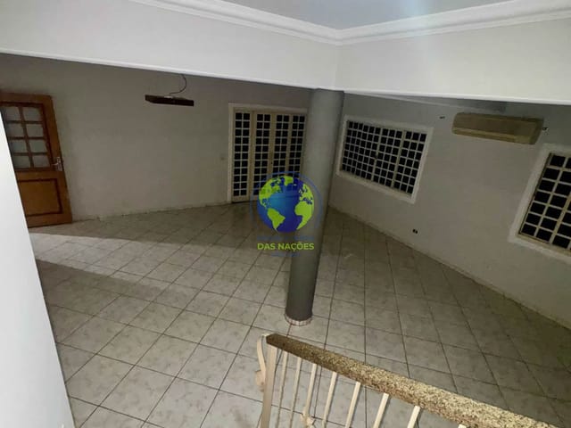 Casa com 460m² 5 quartos e 2 banheiros, à venda, no bairro Bosque da Saúde em Cuiabá