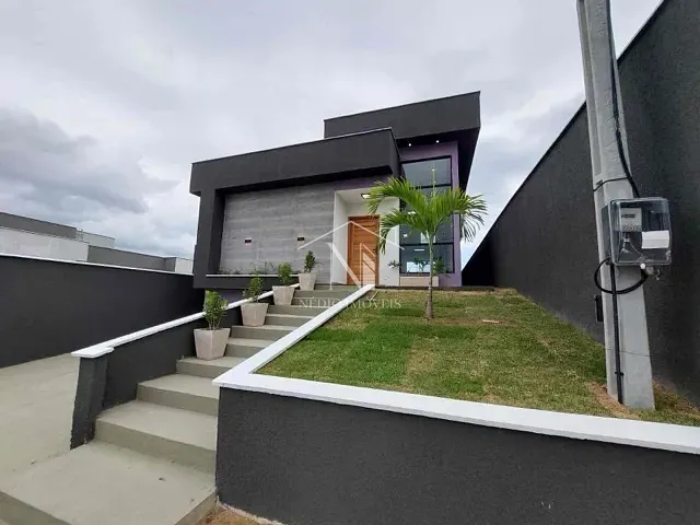 Casa com 240m² 3 quartos e 2 banheiros, à venda, no bairro Pindobas em Maricá