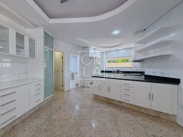Casa com 545m² 4 quartos e 5 banheiros, à venda, no bairro Jardim Mariliza em Goiânia