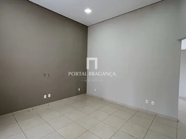 Casa com 300m² 3 quartos e 4 banheiros, à venda ou para alugar, no bairro Condomínio Residencial Mirante de Bragança em Bragança Paulista