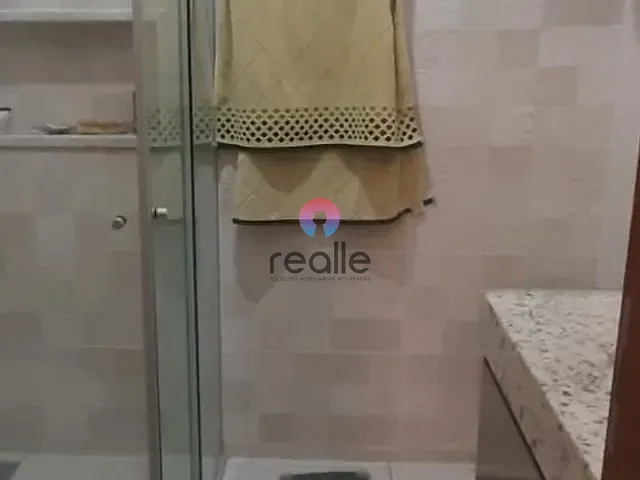 Casa com 250m² 3 quartos e 2 banheiros, à venda, no bairro Shalimar em Lagoa Santa