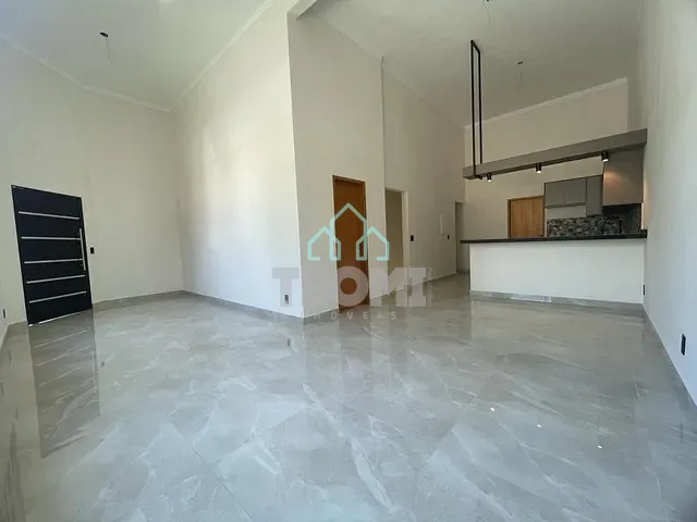 Casa com 253m² 3 quartos e 5 banheiros, à venda, no bairro Caminho Novo em Tremembé
