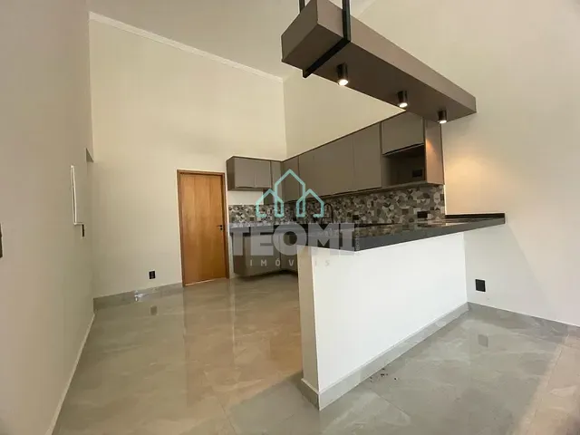 Casa com 253m² 3 quartos e 5 banheiros, à venda, no bairro Caminho Novo em Tremembé