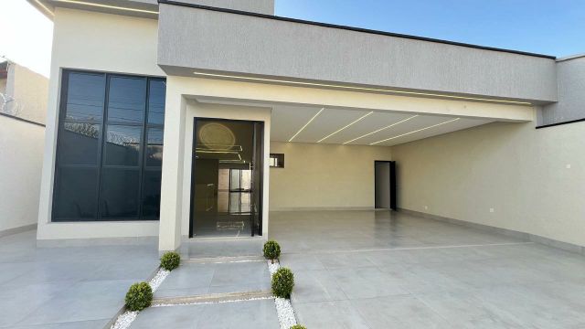 Casa 3 quartos e 5 banheiros, à venda, no bairro Setor Faiçalville em Goiânia