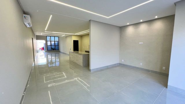Casa 3 quartos e 5 banheiros, à venda, no bairro Setor Faiçalville em Goiânia