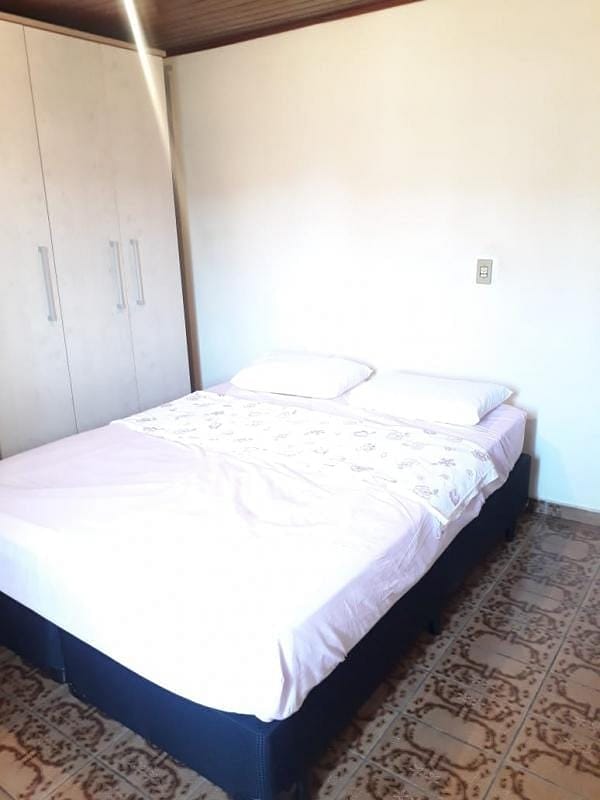 Casa à venda com 2 quartos, 71m² - Foto 2