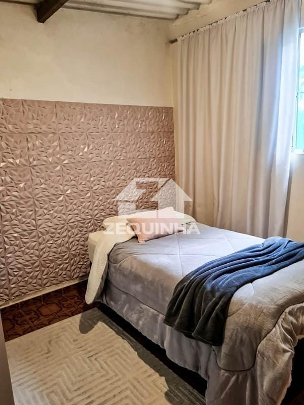 Casa à venda com 2 quartos, 71m² - Foto 8