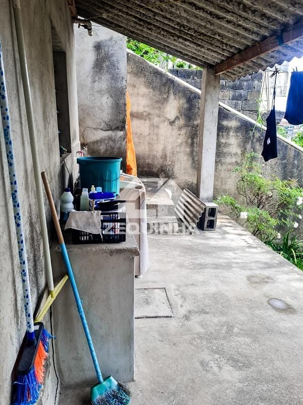 Casa à venda com 2 quartos, 71m² - Foto 9