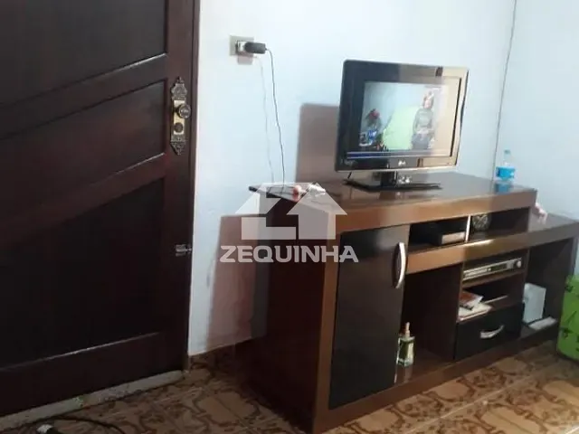 Casa com 245m² 2 quartos e 2 banheiros, à venda, no bairro Jardim Oriental em Osasco