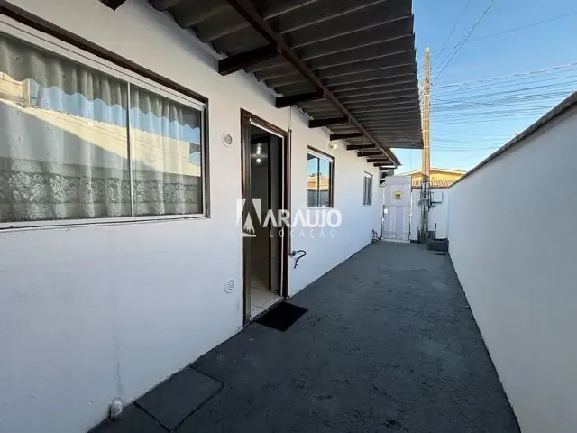 Casa 2 quartos e 1 banheiro, para alugar, no bairro Murta em Itajaí