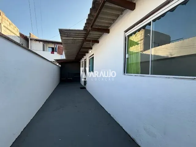 Casa 2 quartos e 1 banheiro, para alugar, no bairro Murta em Itajaí