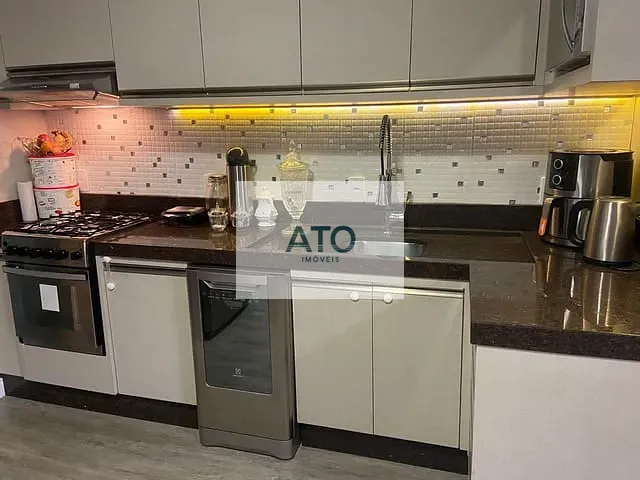 Casa 2 quartos e 1 banheiro, à venda, no bairro Centro em Tijucas