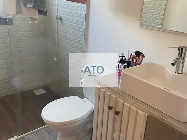 Casa 2 quartos e 1 banheiro, à venda, no bairro Centro em Tijucas