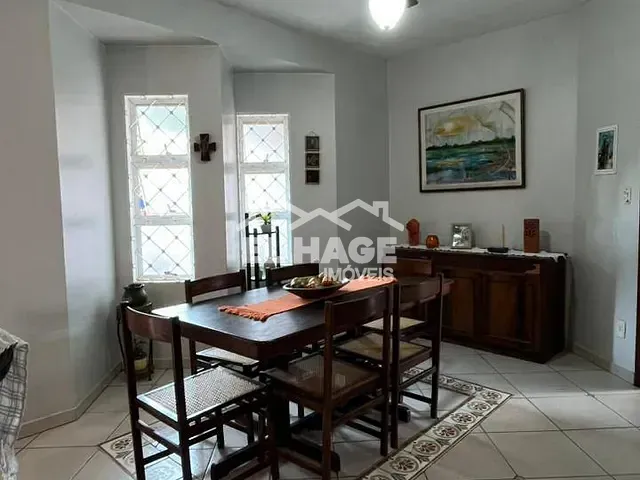 Casa com 427m² 4 quartos e 2 banheiros, à venda, no bairro Araés em Cuiabá