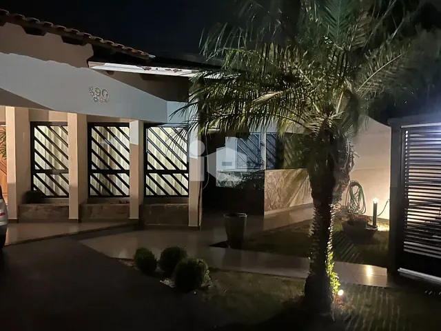 Casa com 392m² 3 quartos e 2 banheiros, à venda, no bairro Jardim Santa Mônica em Rolândia