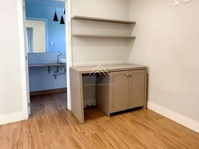 Casa com 354m² 4 quartos e 3 banheiros, para alugar, no bairro Vila Virgínia em Jundiaí