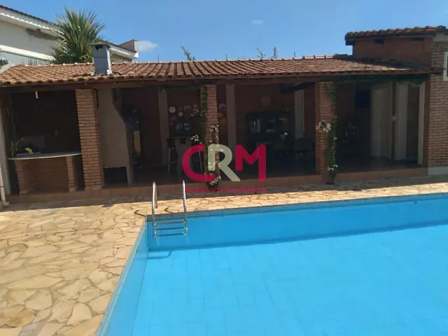 Casa com 578m² 3 quartos e 3 banheiros, para alugar, no bairro Jardim Contendas em Taquaritinga