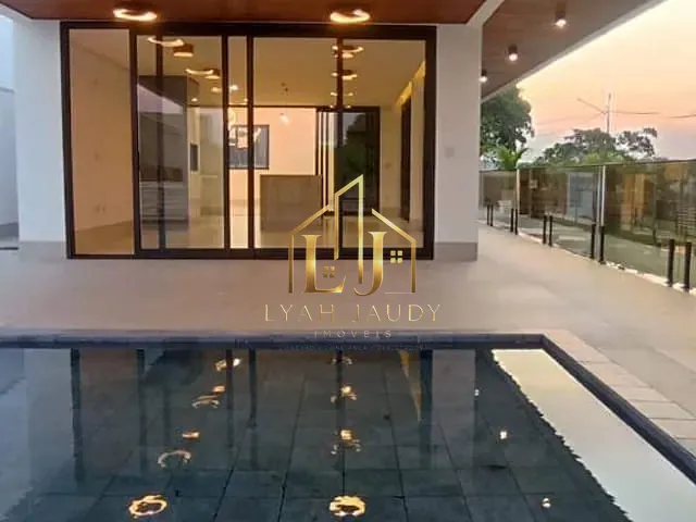 Casa com 1200m² 6 quartos e 7 banheiros, à venda, no bairro Manso em Chapada dos Guimarães