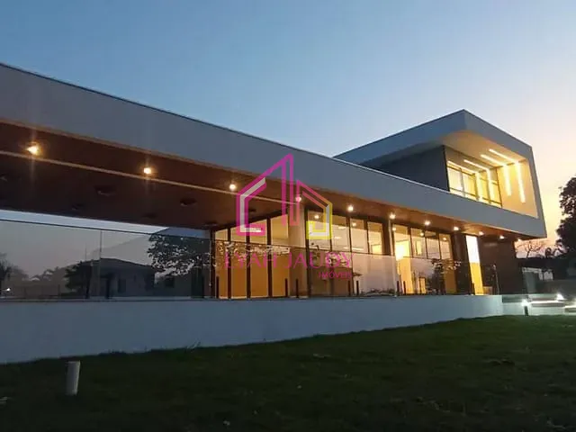 Casa com 1200m² 6 quartos e 7 banheiros, à venda, no bairro Manso em Chapada dos Guimarães