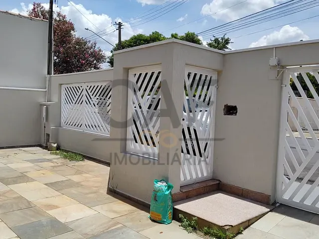 Casa com 255m² 2 quartos e 2 banheiros, à venda ou para alugar, no bairro Jardim São João em Jaguariúna