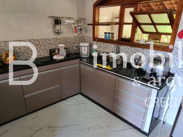 Casa 4 quartos e 3 banheiros, à venda, no bairro BEIRA RIO em CATAGUASES