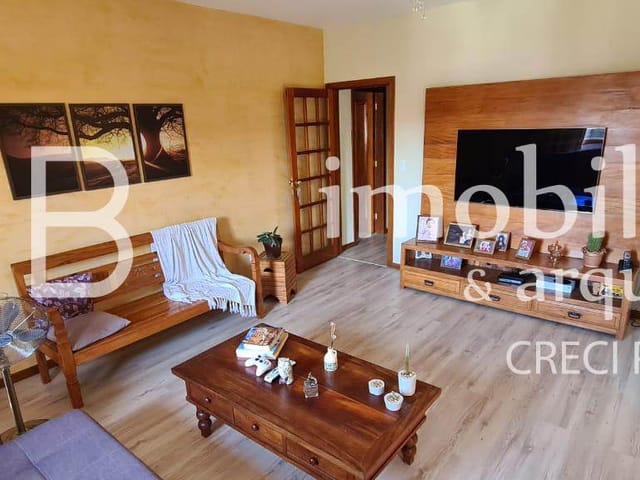 Casa 4 quartos e 3 banheiros, à venda, no bairro BEIRA RIO em CATAGUASES