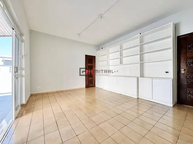 Casa para alugar, no bairro Centro em Londrina