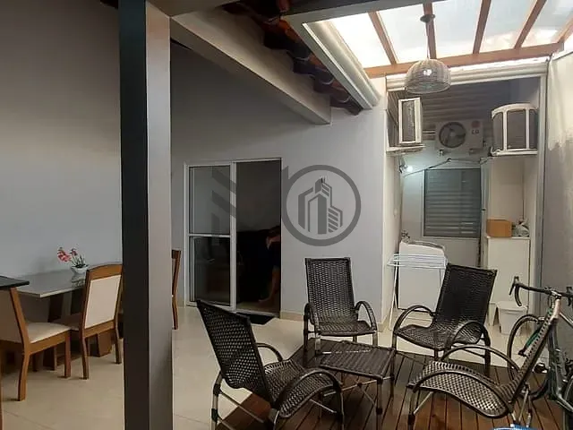 Casa com 100m² 2 quartos e 1 banheiro, à venda, no bairro Jardim Imperial em Cuiabá