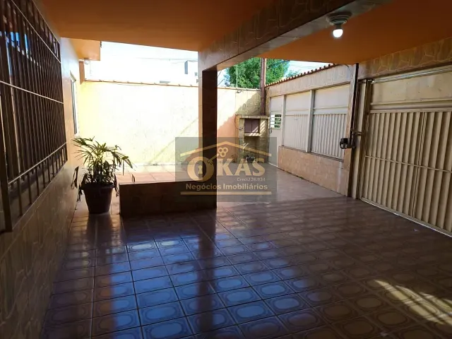 Casa com 250m² 3 quartos e 3 banheiros, à venda, no bairro Jardim Caiubi em Itaquaquecetuba