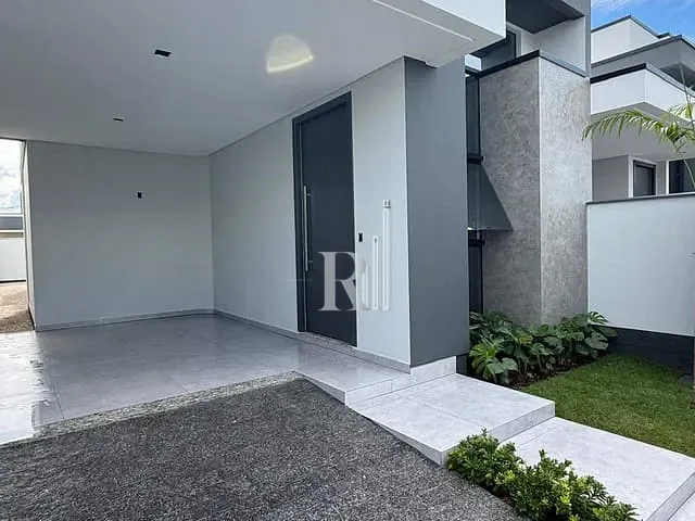 Casa com 111m² 3 quartos e 2 banheiros, à venda, no bairro Areias em Tijucas