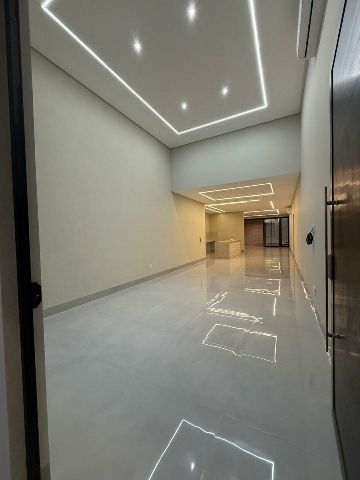 Casa 3 quartos e 5 banheiros, à venda, no bairro Jardim Vila Boa em Goiânia