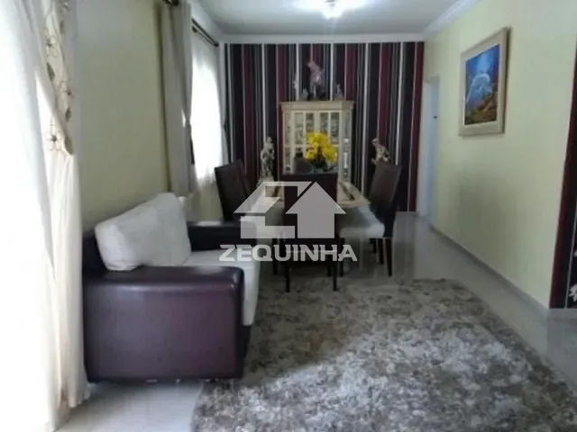 Casa com 450m² 3 quartos e 6 banheiros, à venda, no bairro City Bussocaba em Osasco