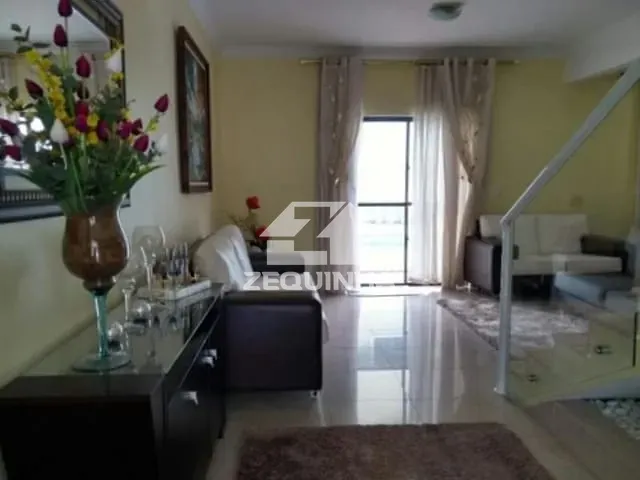 Casa com 450m² 3 quartos e 6 banheiros, à venda, no bairro City Bussocaba em Osasco