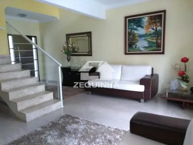 Casa com 450m² 3 quartos e 6 banheiros, à venda, no bairro City Bussocaba em Osasco