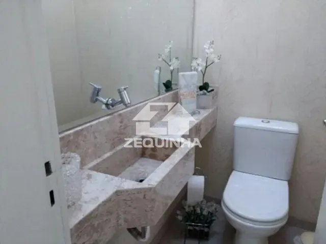 Casa com 450m² 3 quartos e 6 banheiros, à venda, no bairro City Bussocaba em Osasco