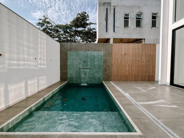 Casa com 431m² 4 quartos e 5 banheiros, à venda, no bairro Lagoa em Macaé