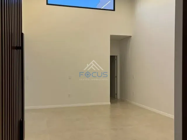 Casa com 280m² 3 quartos e 4 banheiros, à venda, no bairro Jacaré em Cabreúva