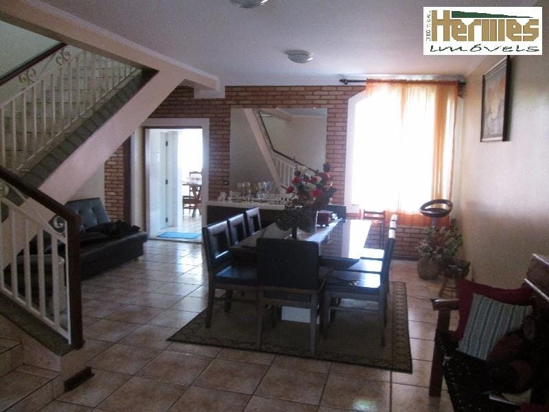 Casa, 4 quartos, 330 m² - Foto 7